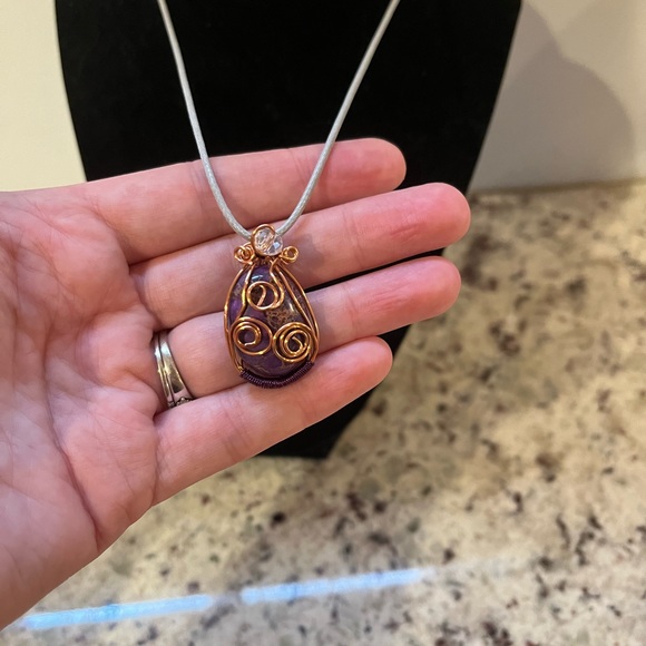 Grape Agate Necklace - Picture 2 of 3